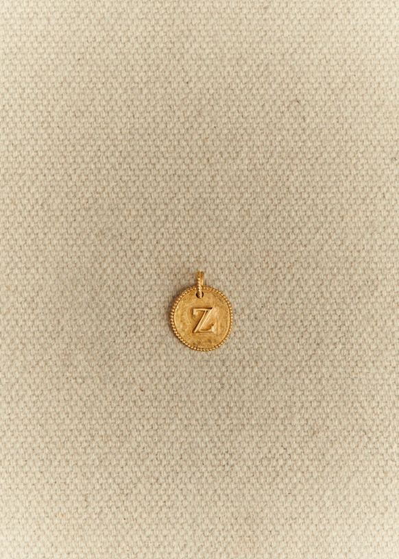 Colgantes Sara oro de 9 quilates - Letras de la Q a la Z - Letra U 3 Colgantes Sara oro de 9 quilates - Letras de la Q a la Z - Letra U
