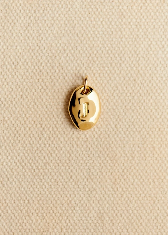 Charm Léa - M dorado 10 Charm Léa - M dorado