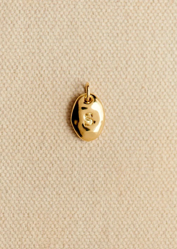 Charm Léa - M dorado 19 Charm Léa - M dorado