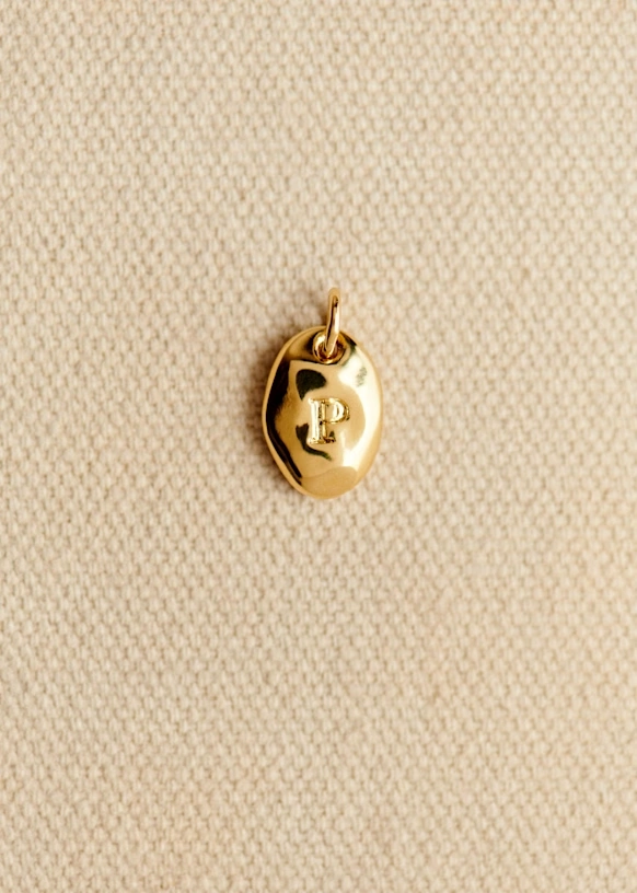 Charm Léa - M dorado 23 Charm Léa - M dorado
