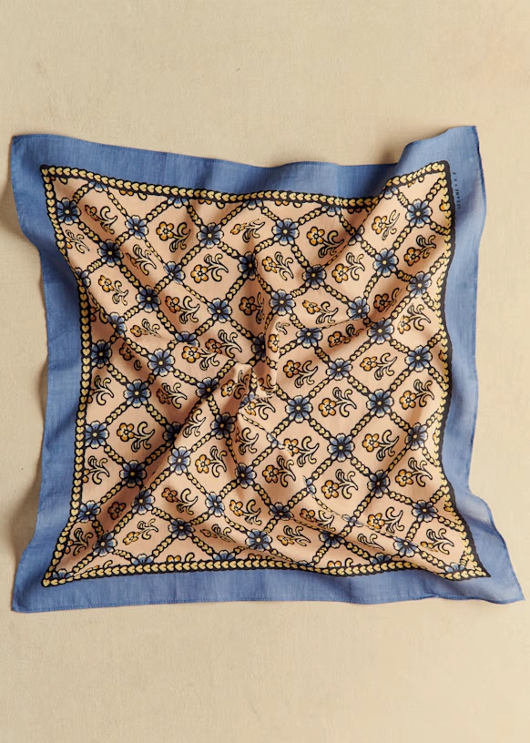 Gaston Scarf - Sézane x Antoinette Poisson - Blue Hazelnuts Print 10 Gaston Scarf - Sézane x Antoinette Poisson - Blue Hazelnuts Print
